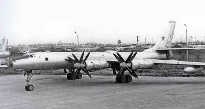 Ilustracja do tekstu 'Tupolew Tu-95'